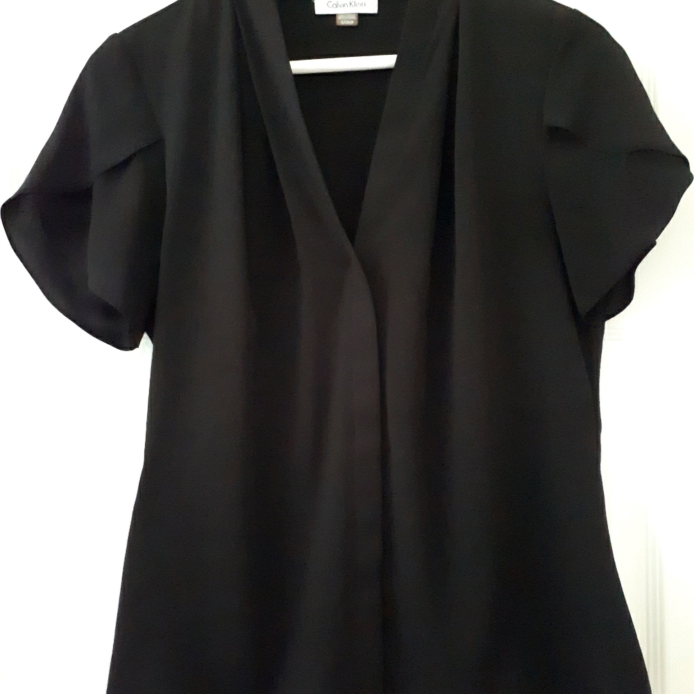 Calvin Klein Short Sleeve Blouse 👚